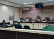 Selewengkan Honor Petugas KKPS, Dayat Duduk di Kursi Terdakwa 13 Selewengkan Honor Petugas KKPS, Dayat Duduk di Kursi Terdakwa