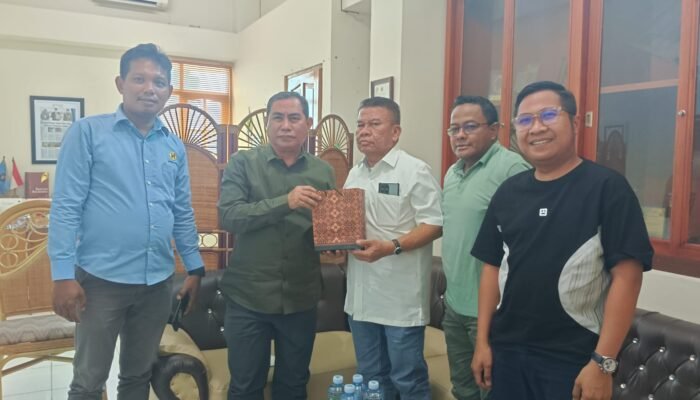 Hasnur Group Serahkan Bantuan untuk Porwanas Kalsel