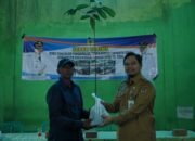 Bupati HST Serahkan Tabungan Bantuan Rumah Swadaya 18 Bupati HST Serahkan Tabungan Bantuan Rumah Swadaya