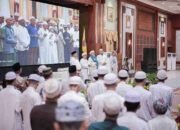 Sekwan Kalsel Sampaikan Sambutan Gubernur Di Malam 12 Rabiul Awal Pada Acara Gema Maulid 40 Malam 1446 Hijriah 25 Sekwan Kalsel Sampaikan Sambutan Gubernur Di Malam 12 Rabiul Awal Pada Acara Gema Maulid 40 Malam 1446 Hijriah