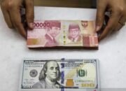 Rupiah Tergelincir Dipengaruhi Ini