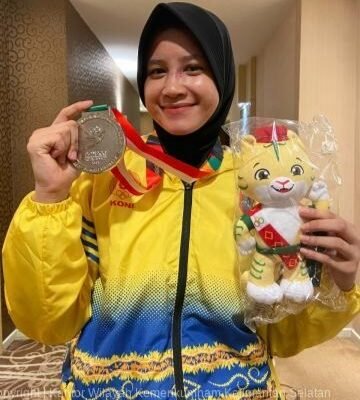 Inggriani, Atlet Kick Boxing ASN Kemenkumham Kalsel Raih Medali Perak di PON XXI 2024