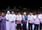 Tumpah Ruah, Ribuan Jemaah Hadiri Tablig Akbar Bersama UAS di Banjarbaru 32 Tumpah Ruah, Ribuan Jemaah Hadiri Tablig Akbar Bersama UAS di Banjarbaru