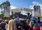 Ribuan Massa Bersorak "Menyala Abangku" Ketika Bang Rizal dan Ustaz Rosyadi Simulasikan Coblos Contoh Surat Suara 7 Ribuan Massa Bersorak “Menyala Abangku” Ketika Bang Rizal dan Ustaz Rosyadi Simulasikan Coblos Contoh Surat Suara