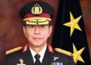 "Saya Ibarat Sopir Membawa Penumpang tidak Mau Grasah-grusuh" 8 “Saya Ibarat Sopir Membawa Penumpang tidak Mau Grasah-grusuh”