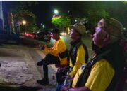 Golkar Kalsel Nobar, Relawan 01 dan 02 Solid Dukung di Luar Arena 33 Golkar Kalsel Nobar, Relawan 01 dan 02 Solid Dukung di Luar Arena