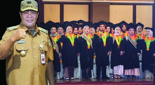 Wisuda Stikes ISFI Paman Birin Dorong Pemerataan Sebaran Apoteker di Kalsel 1 71d