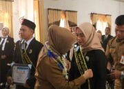 Puluhan Guru Penggerak Tanah Laut Angkatan 8 Resmi Dikukuhkan 20 Puluhan Guru Penggerak Tanah Laut Angkatan 8 Resmi Dikukuhkan