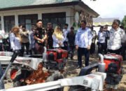 Pj Bupati Tabalong: “Sektor Pertanian Miliki Peran Penting Penuhi Kebutuhan Pangan Masyarakat” 16 Pj Bupati Tabalong: “Sektor Pertanian Miliki Peran Penting Penuhi Kebutuhan Pangan Masyarakat”