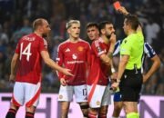 Fernandes Kartu Merah, Manchester United Ditahan Imbang Porto 3-3 di Liga Eropa 14 Fernandes Kartu Merah, Manchester United Ditahan Imbang Porto 3-3 di Liga Eropa