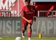 Pemain Timnas Indonesia, Mees Hilgers Bawa Twente Tahan Imbang Fenerbahce 1-1 di Liga Eropa 13 Pemain Timnas Indonesia, Mees Hilgers Bawa Twente Tahan Imbang Fenerbahce 1-1 di Liga Eropa