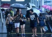 Hujan Sedang Hingga Lebat Landa Banjarmasin, Palangka Raya dan Kota Besar Lainnya 12 Hujan Sedang Hingga Lebat Landa Banjarmasin, Palangka Raya dan Kota Besar Lainnya