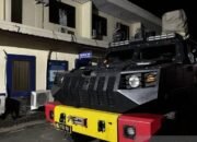 Kendaraan Taktis Tiba di Polres Banjarbaru, Diduga Terkait OTT KPK Terhadap Pejabat Pemprov Kalsel 15 Kendaraan Taktis Tiba di Polres Banjarbaru, Diduga Terkait OTT KPK Terhadap Pejabat Pemprov Kalsel