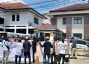 Korban Dugaan Mafia Tanah " Unjuk Rasa" Depan PN Banjarmasin 10 Korban Dugaan Mafia Tanah ” Unjuk Rasa” Depan PN Banjarmasin