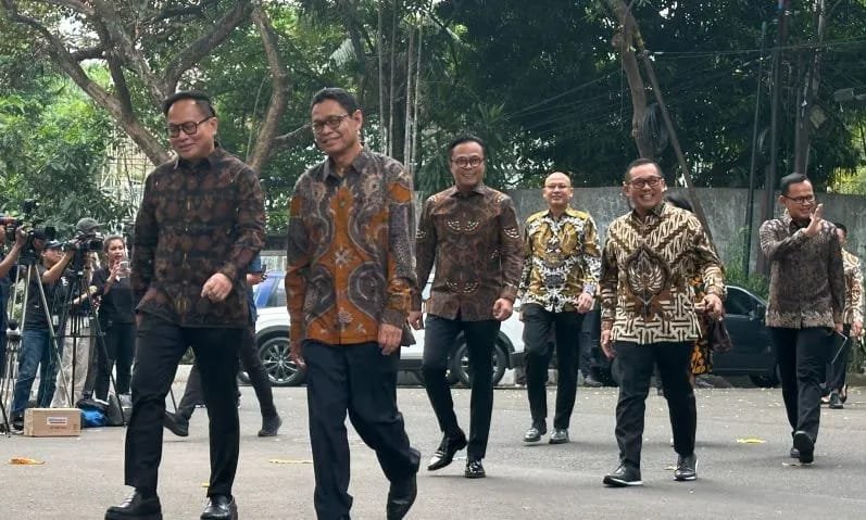 Ada Bima Arya di Rombongan Calon Wakil Menteri Tiba di Rumah Prabowo 1 IMG 20241015 WA0041