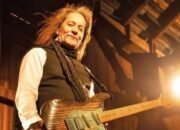 Mantan Gitaris Ozzy Osbourne Ditembak Saat Jalan-jalan 22 Mantan Gitaris Ozzy Osbourne Ditembak Saat Jalan-jalan