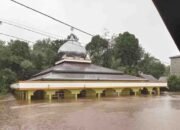 Ribuan Rumah Terendam, Akses Jalan di Kota Puruk Cahu, Kalteng Lumpuh 23 Ribuan Rumah Terendam, Akses Jalan di Kota Puruk Cahu, Kalteng Lumpuh