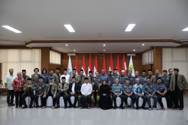 Pjs Wali Kota Banjarbaru Bunda Nunung dan FKUB Silaturahmi ke FKUB Kota Cimahi 1 IMG 20241027 WA0008 1 e1730004914798