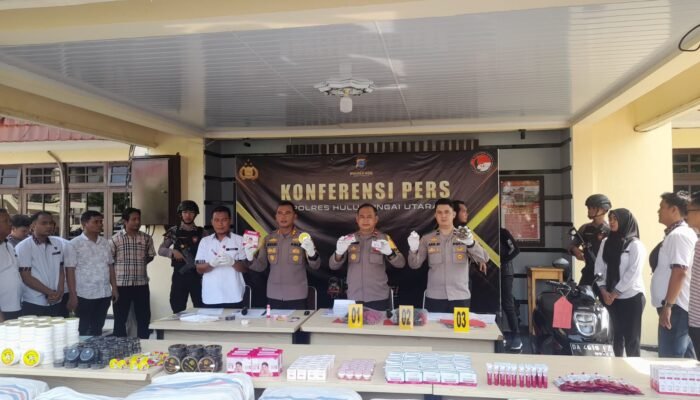 Polres Sita Ratusan Juta Kosmetik Tidak Layak Edar 3 IMG 20241029 WA0021