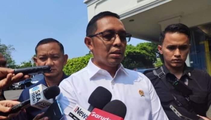 Istana: Prabowo Bangga dengan Mobil Maung Buatan Pindad