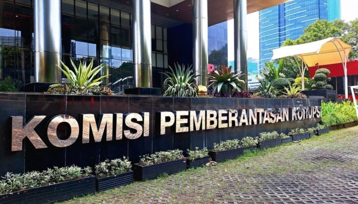 Aktivis Anti Korupsi Ingatkan Warga Bekasi: Ada Calon Walikota yang diincar KPK