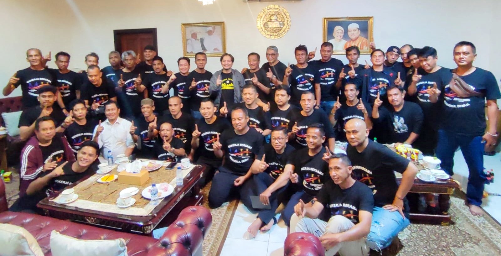 Kompak! Barito Putera Legend Satu Suara Ingin Muhidin-Hasnur Memimpin Kalsel 1 IMG 20241024 163220