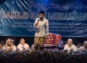 Belasan Ribu Jemaah Hadiri Tablig Akbar KH Anwar Zahid, Andi Rudi-Bahsanudin Naik Panggung 13 Belasan Ribu Jemaah Hadiri Tablig Akbar KH Anwar Zahid, Andi Rudi-Bahsanudin Naik Panggung