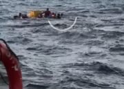 Kapal Sabar Subur Tenggelam, Tiga ABK Hilang 22 Kapal Sabar Subur Tenggelam, Tiga ABK Hilang