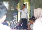 H Fani dan Habib Taufan Blusukan di Desa Santu'un, Warga Optimis Menang 70 Persen 11 H Fani dan Habib Taufan Blusukan di Desa Santu’un, Warga Optimis Menang 70 Persen