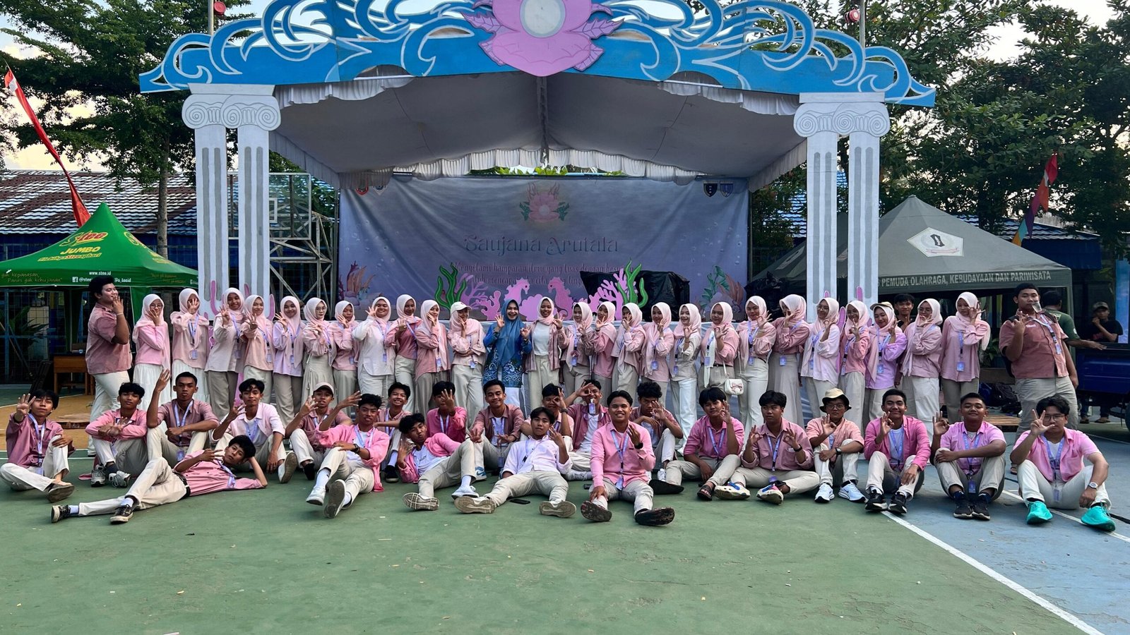 SMAN 1 Marabahan Rayakan HUT ke-43 dengan Tema “Saujana Arutala” yang Sarat Makna 1 11c645dd 8eec 4a80 93af bd067c8d36df scaled