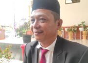 Pembentukan Dua Nomenkaltur Pembahasan Lebih Lanjut. 33 Pembentukan Dua Nomenkaltur Pembahasan Lebih Lanjut.