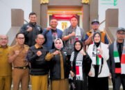 Pjs Wali Kota Banjarbaru Dukung Aksi Solidaritas Palestina 26 Pjs Wali Kota Banjarbaru Dukung Aksi Solidaritas Palestina