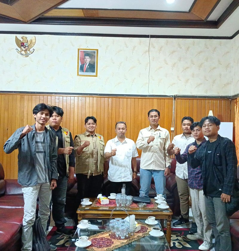 Hal 10 3 KLm Pemantau