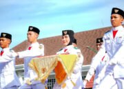 Upacara Hari Pahlawan ke-79 di Banjarbaru, Pj Sekda Ajak Warga Hidupkan Nilai Kepahlawanan 18 Upacara Hari Pahlawan ke-79 di Banjarbaru, Pj Sekda Ajak Warga Hidupkan Nilai Kepahlawanan