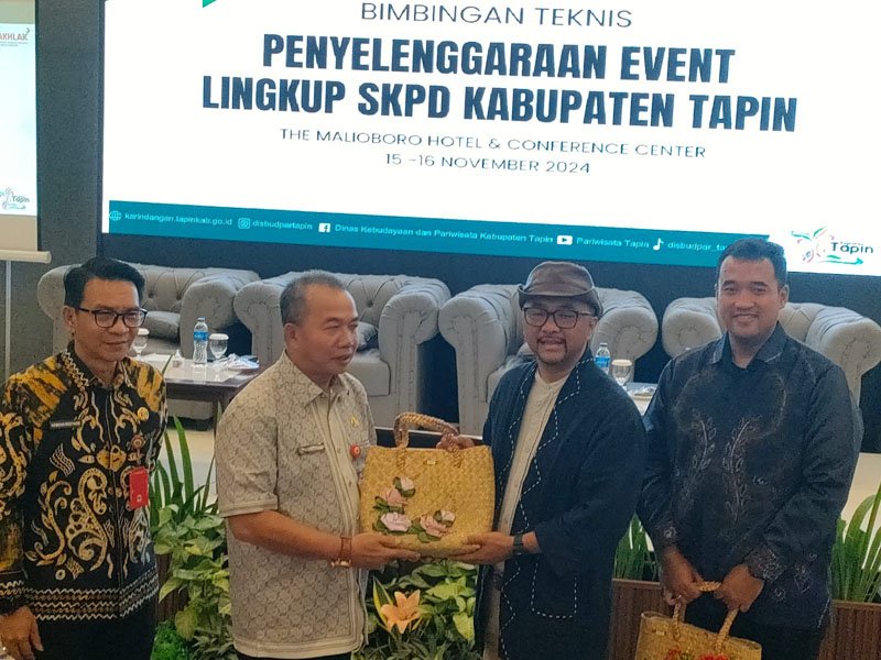 Hal 12 Tapin 35 klm 9