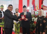 Bupati Sayed Ja'far Haditi Wisuda S1 Mahasiswa STKIP Paris Barantai ke-XIII 17 Bupati Sayed Ja’far Haditi Wisuda S1 Mahasiswa STKIP Paris Barantai ke-XIII