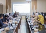 Komisi III DPRD Apresiasi Kinerja DLH Provinsi Kalsel 34 Komisi III DPRD Apresiasi Kinerja DLH Provinsi Kalsel
