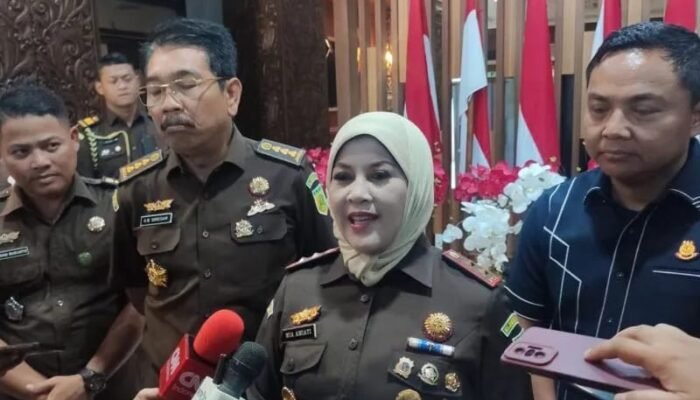 Ayah Ronald Tannur Diperiksa Kejagung di Kejati Jatim