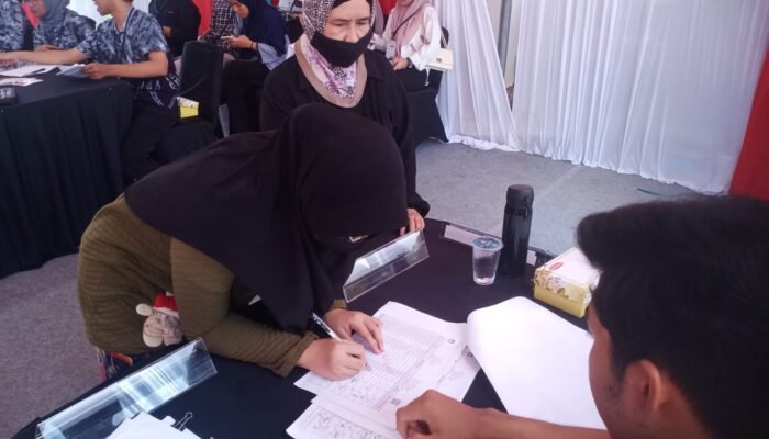 Ratusan Warga Banjarmasin Timur Hari ini Lakukan 'Pencoblosan' 2 IMG 20241109 WA0023