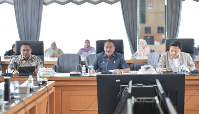 Roy Rizali Anwar dan Supian HK Pastikan Program Makan Siang Gratis 2025 Terlaksana di Kalsel