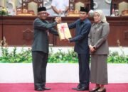 Gubernur Sampaikan Raperda APBD 2025 18 Gubernur Sampaikan Raperda APBD 2025