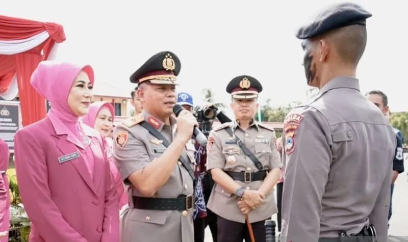 Kapolda Kalsel Irjen Pol Winarto Diganti Wakapoldanya Brigjen Pol Rosyanto Yudha 1 IMG 20241113 WA0012