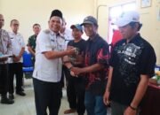 Dinansyah Serahkan Bantuan Alat Mesin Kapal Tangkap Ikan 21 Dinansyah Serahkan Bantuan Alat Mesin Kapal Tangkap Ikan