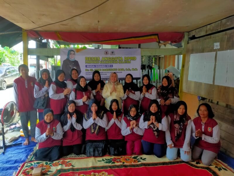 Dewi Damayanti Said Lakukan Reses ke Kelompok Tani Hidroponik Perempuan RT 4 Sungai Lulut Banjarmasin 1 IMG 20241117 WA0018 e1731820924203