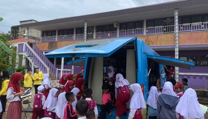 Lima Mobil Pusling Palnam Dispersip Kalsel Road Show ke-17 Sekolah di Tanah Bumbu 3 IMG 20241120 WA0036