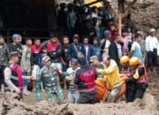 Tanah Longsor, Sembilan Orang Meninggal dan Satu Orang Hilang