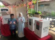 Arifin Noor Mencoblos Di TPS 01 Mawar, Supian Akbari Di TPS 06 Sungai Bilu 11 Arifin Noor Mencoblos Di TPS 01 Mawar, Supian Akbari Di TPS 06 Sungai Bilu