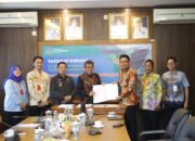 Tingkatkan Layanan ke Pelanggan, PAM Bandarmasih Tandatangan MoU Dengan Dua Investor 8 Tingkatkan Layanan ke Pelanggan, PAM Bandarmasih Tandatangan MoU Dengan Dua Investor