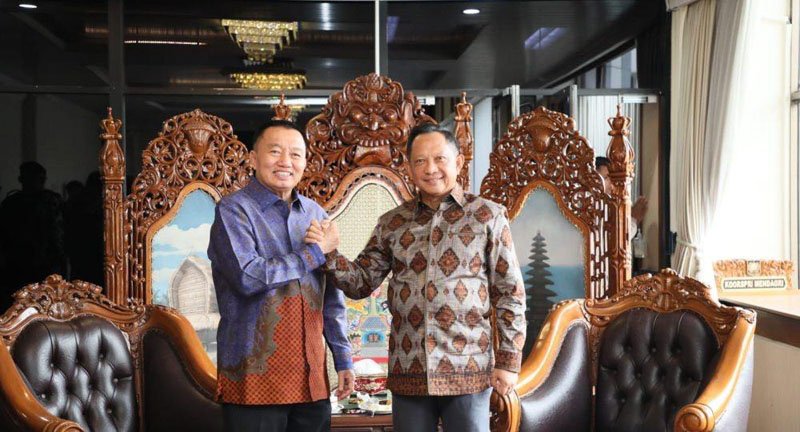 1 35 klm Kontrak Pemprov 12 Plt Gubernur Kalsel H Muhidin dan Mendagri Tito Karnavian