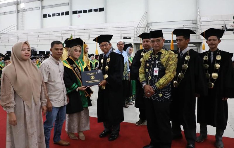 IAI DU Kandangan Wisuda 254 Mahasiswa 1 Hal 12 HSS 1 3 klm 12